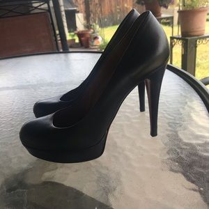 Gucci Leather High Heels